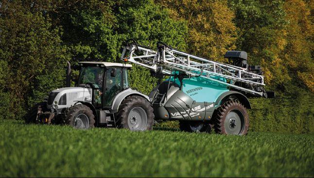 Pulvérisateur tracté haut de gamme VANTAGE DARK pour grandes cultures - BERTHOUD - Machine de l'année 2017_0