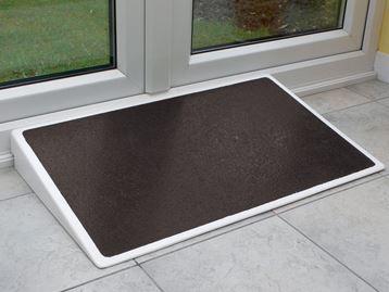 Rampe de seuil standard amovible en fibre de verre - légère, portable et conforme Directive Européenne 93/42/CE_0