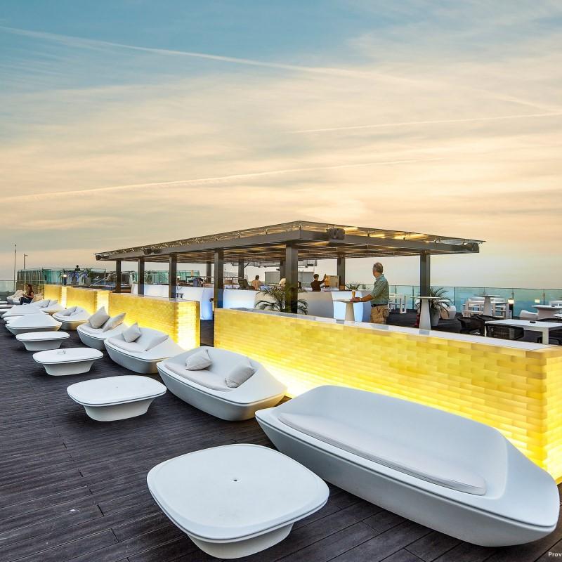 Canapé design UFO de VONDOM - finition matte, recyclable et résistant pour intérieur et extérieur_0