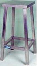 Tabouret inox - construction tout inox - spécial salles stériles avec assise lisse_0