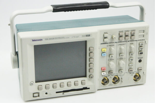 Tds3032b - oscilloscope numerique - tektronix - 300 mhz - 2 ch_0