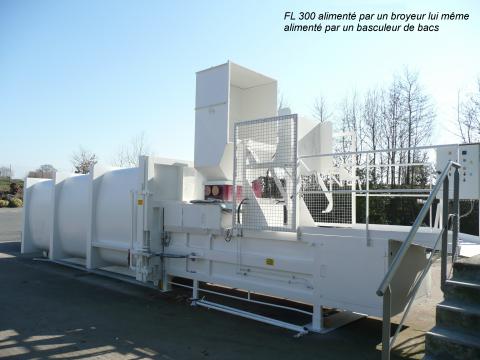 Compacteur poste fixe long FL 300 - Force de compaction 45 tonnes - Volume de caisse 30 m³_0
