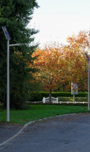 Lampadaire urbain solaire combi top 1 / led / en aluminium et acier galvanisé thermolaqué / 3.3 m_0