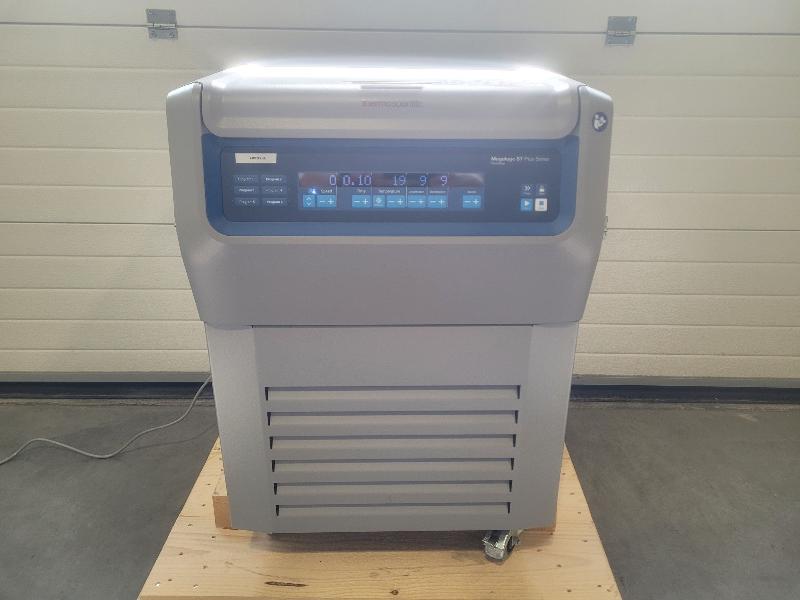Centrifugeuse réfrigérée THERMO FISHER SCIENTIFIC Megafuge ST4RF Plus avec rotor TX-1000_0