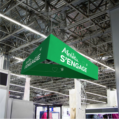 Enseigne suspendue triangulaire - Modèles sur mesure avec options d'éclairage LED_0