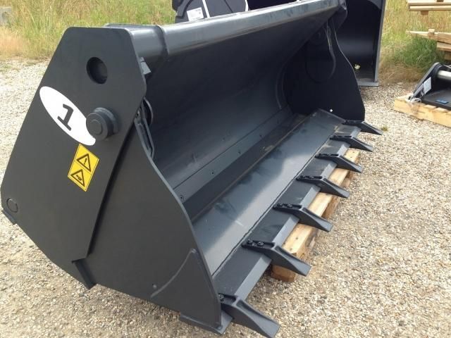 Godet attache rapide