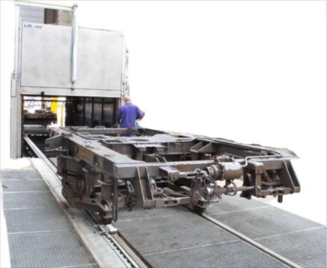 Tunnel de lavage pour rames de trains_1