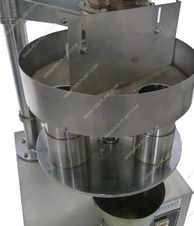 Kfg-1000 - Doseur industriel Ferplast - 400 W - Acier inoxydable - Pour poudres et grains de 50 à 2000 ml_0