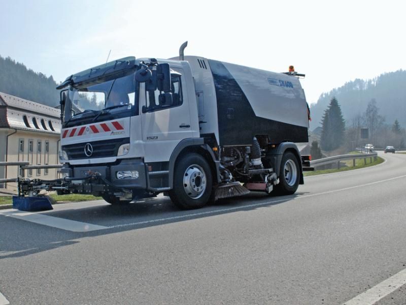 Sk 600 - Balayeuse aspiratrice sur châssis - Aebi Schmidt - 6 m³ - Largeur de balayage 2 300 mm - Réservoir d'eau 1 800 L_0