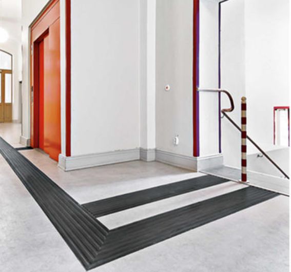 Réf. 1440252 - Bande de guidage auto-adhésive podotactile Linear Strip Black - Tarkett - épaisseur 3 mm_0