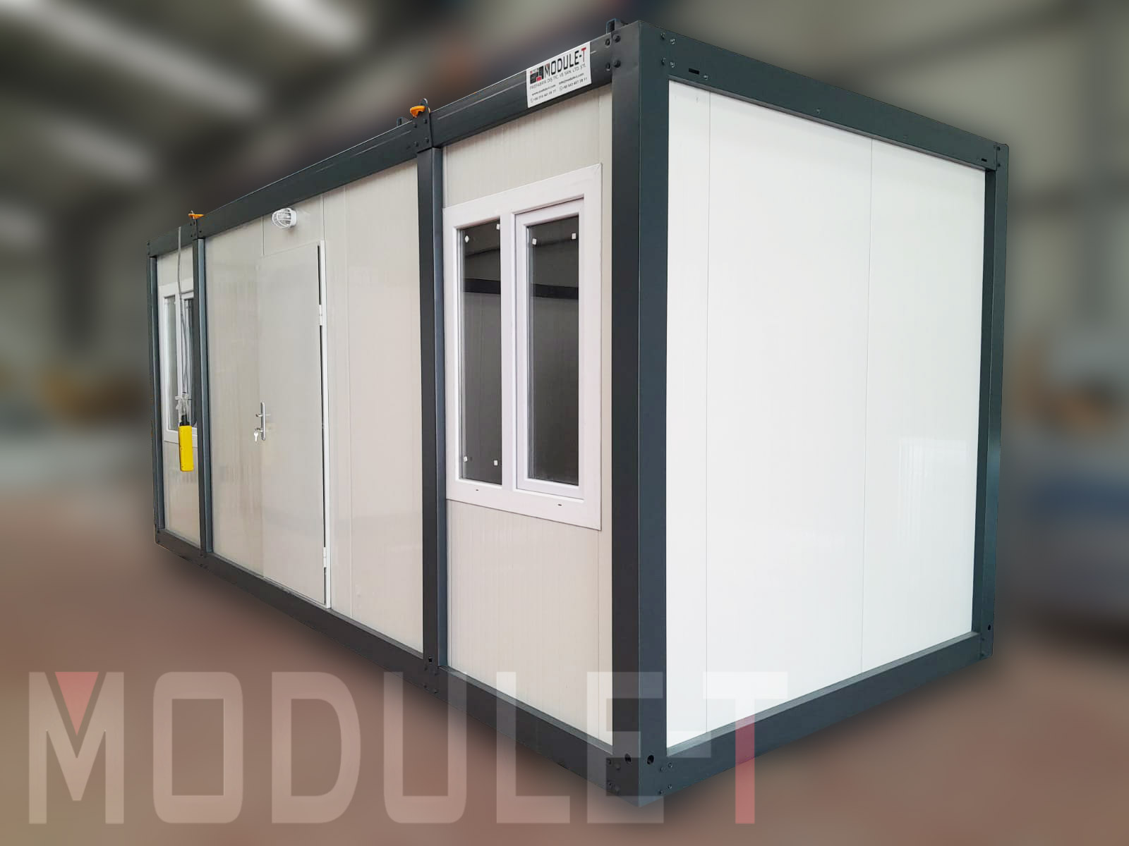 Bureau de chantier modulaire - Empilable - 6,00 x 2,40 m hauteur 2,60 m - Porte en acier galvanisé - Module-T_1