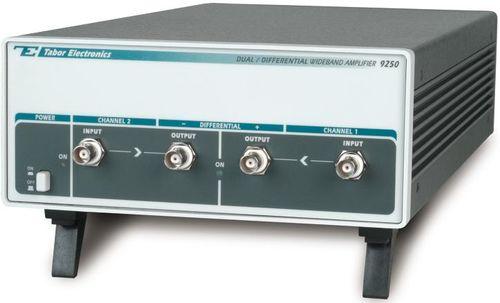 AMPLIFICATEUR DE SIGNAL HAUTE FRÉQUENCE: 2 VOIES, 34VCC MAX. 45MHZ_0