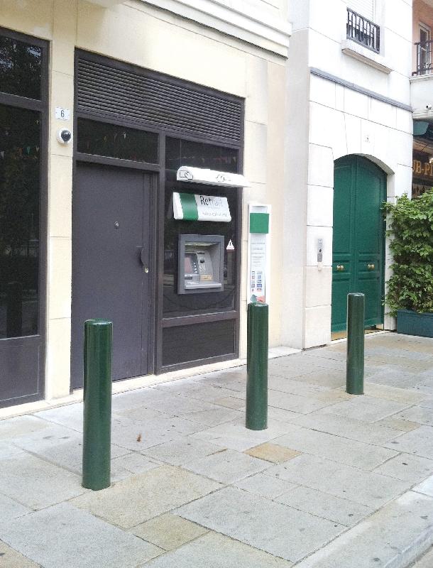 Borne anti-bélier - Protection des espaces sensibles - Hauteur 1265 à 1286 mm - Finition galva ou peint sur zinc_0