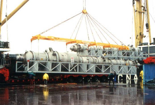 Palonnier pour conteneur - 18 mètres - capacité 38 tonnes - manutention de colonnes de liquéfaction_0