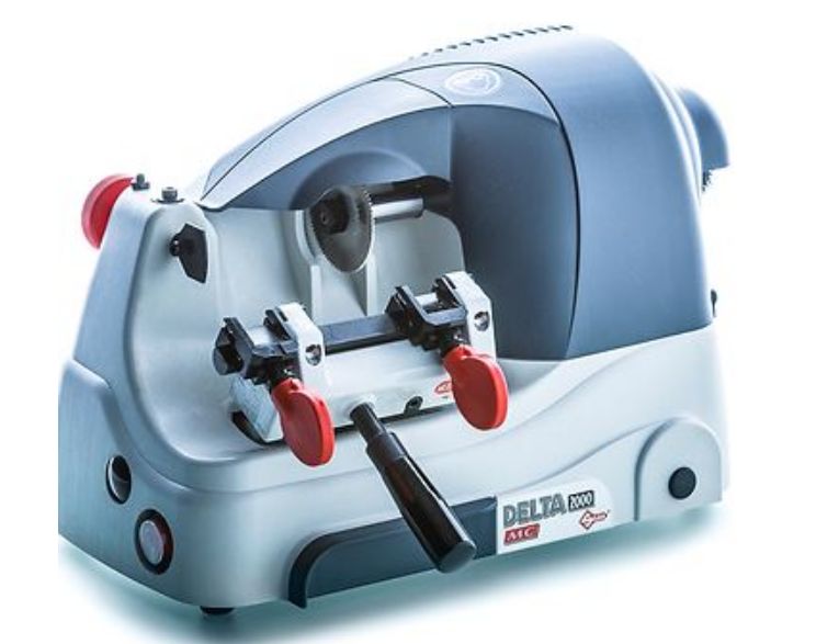 Delta 2000 MC machine à tailler les clés plates - Poids 14 kg - Silca SAS_0