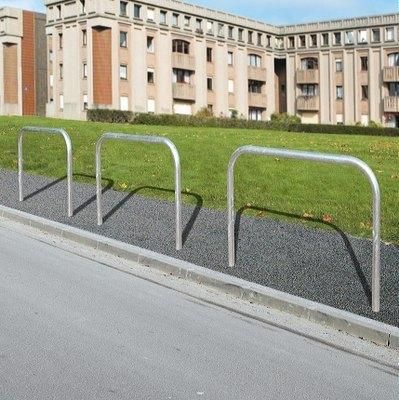 ARCEAU DE PROTECTION SIMPLE 2 M SCELLEMENT - GALVA - MANUTAN COLLECTIVITÉS