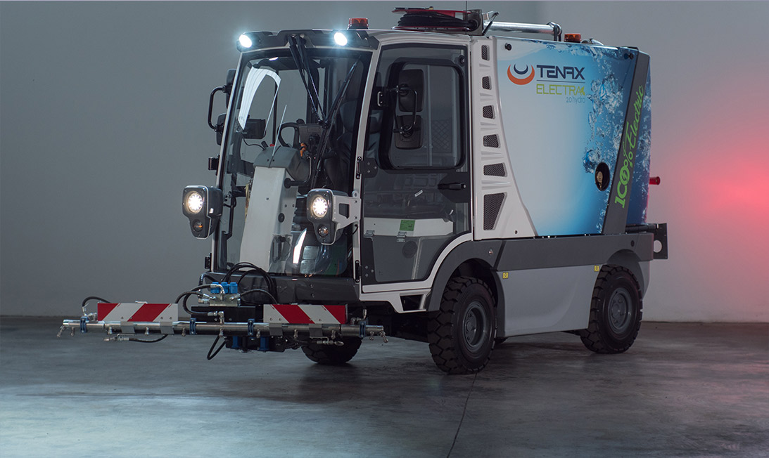Electra 2.0 hydro - laveuse de voirie compacte électrique 48V, zéro émission de CO2, 10h d'autonomie_0