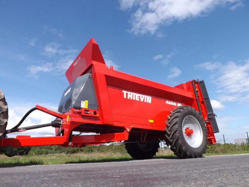 Épandeur à fumier Maral 80 - Thievin - 8 m³ avec hérissons verticaux Ø900 mm et essieu simple_0