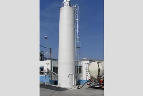 Silo en résine polyester - kmi - capacité de 50 tonnes_0