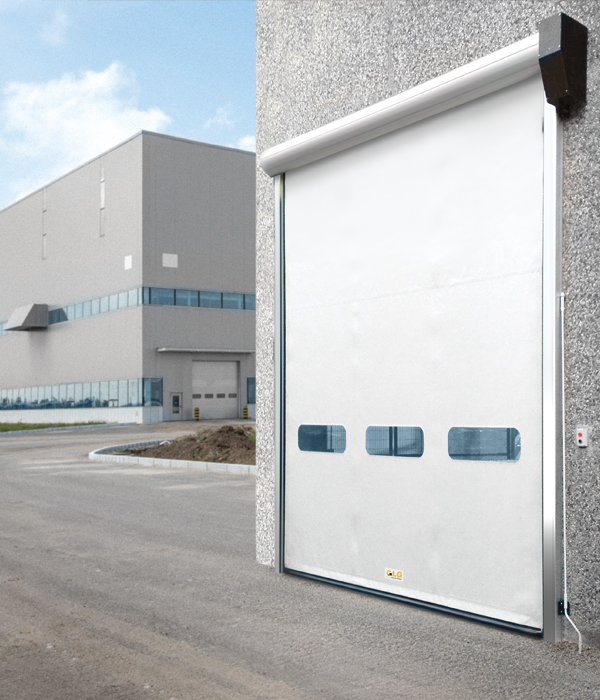 Porte rapide industrielle modulaire et esthétique, conçue pour arriver économiquement dans des endroits présentant des difficultés de réception et/ou d'installation - ZipGO Alumina_0