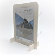 VPE0873 - Porte-visuel de comptoir - bois - A5 vertical (21 cm x 15 cm) - recto verso avec pochettes recyclables_0