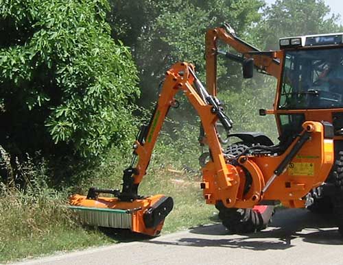 Albatross broyeur d'accotement Hymach - 4,3 et 5,3 m - Système d'attache breveté_0