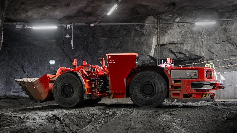 Chargeuse électrique 14 tonnes métriques, AutoMine®, Sandvik Intelligent Control - Toro LH514iE_0