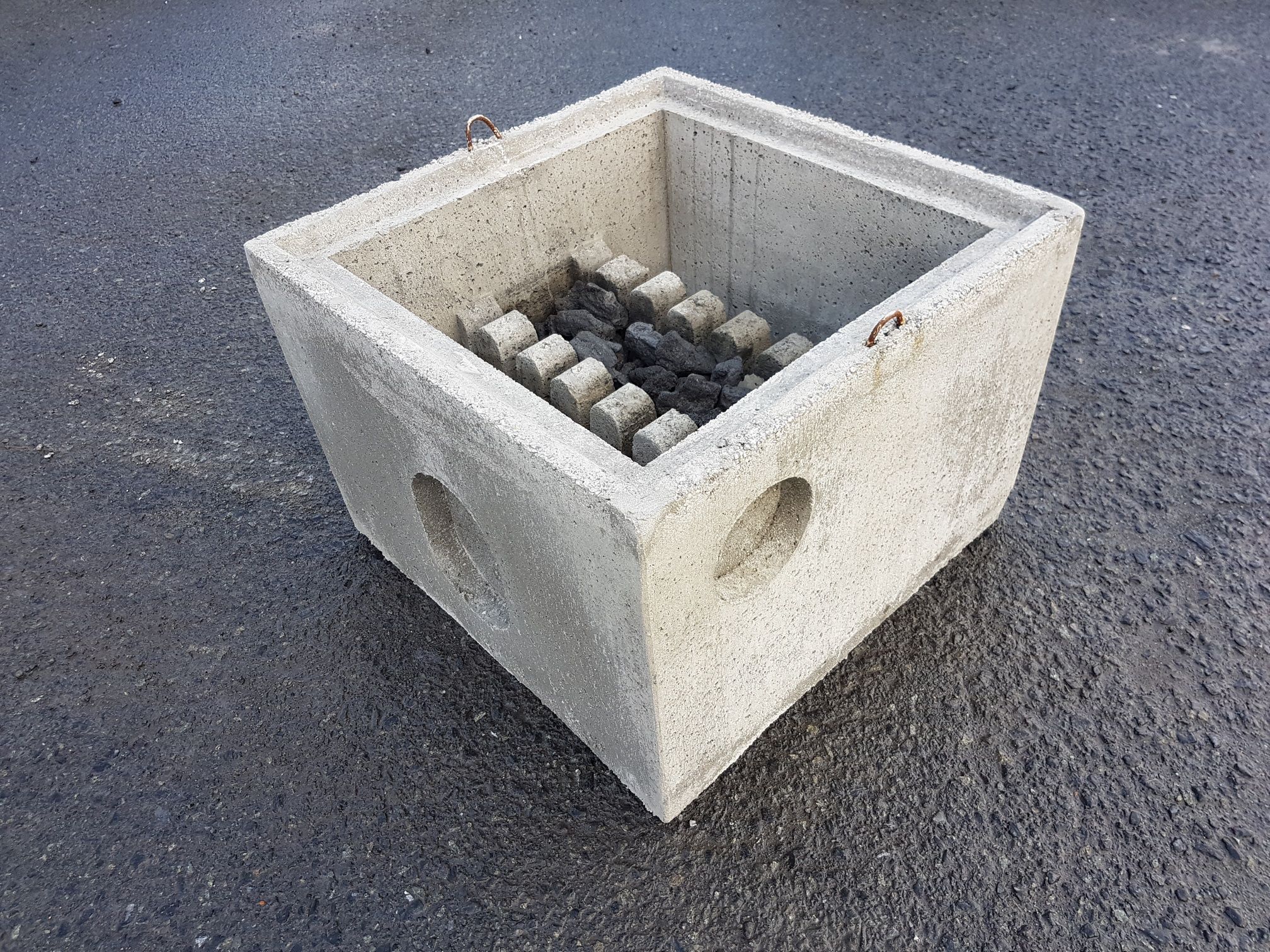 Deva xl-filtre - filtres d'eau de pluie - vanden broucke beton - dimension 60 x 60 x 60 cm_0