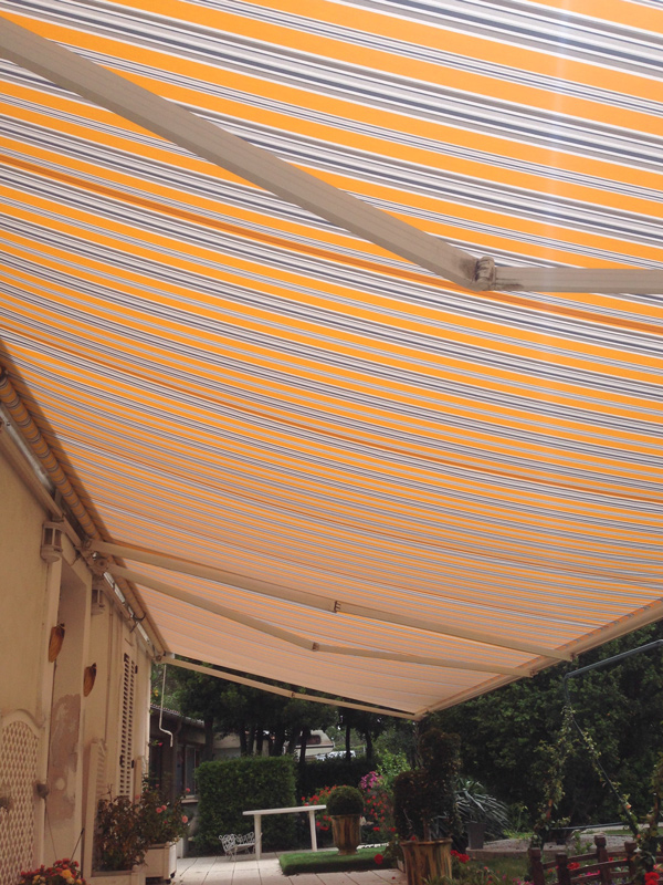 Store banne rentoilage sur mesure - Recasens Recacril® et Dickson Orchestra®/Opéra® - Garantie jusqu'à 10 ans_0