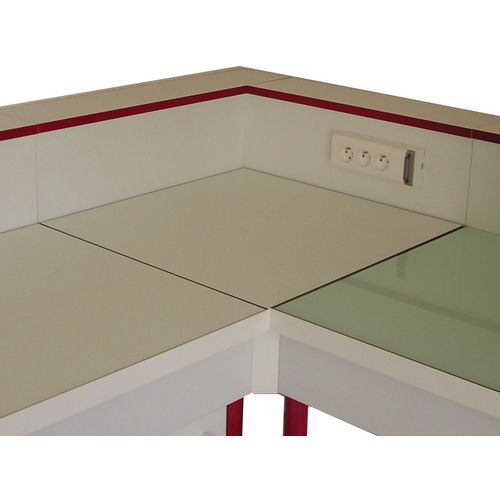 ANGLE NU 600X600MM GRES 600X600MM
