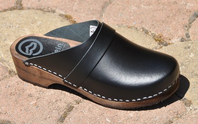 SABOTS CUIR NOIR,SEMELLE CHÊNE FONCÉ