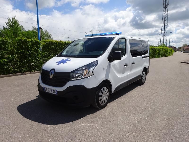 Ambulance renault trafic l1h1 2015 - 188 000 km type a1 - occasion_0