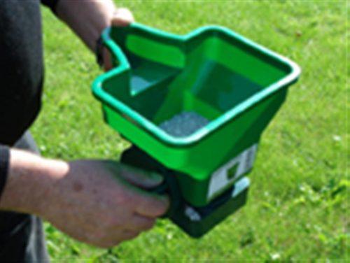 Distributeur d'engrais manuel - Capacité 3kg - Convient pour l'épandage de sel_0
