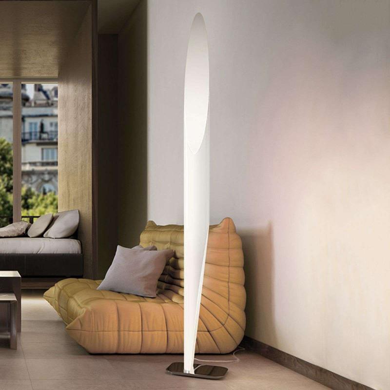 KDLN LAMPE SUR PIED SHAKTI, ARGENT, BLANC SATINÉ, HAUTEUR 200 CM