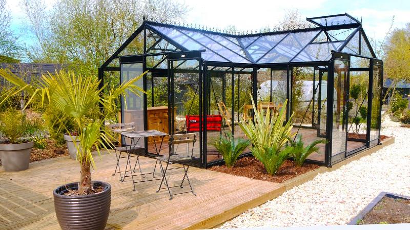 Sophie - Serre de jardin en aluminium laqué noir avec toiture et parois en verre sécurit_0