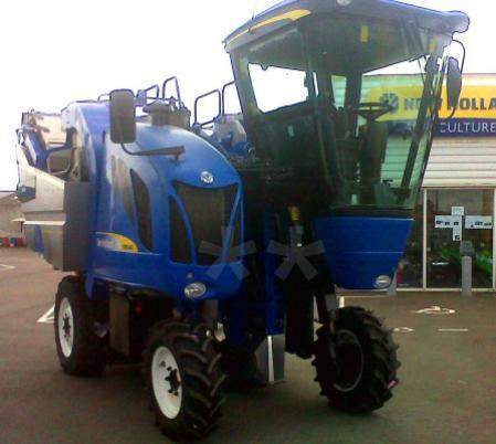 Machine à vendanger New Holland VM340 - Égreneurs, 1400h, cabine climatisée, mise en route 2006_0