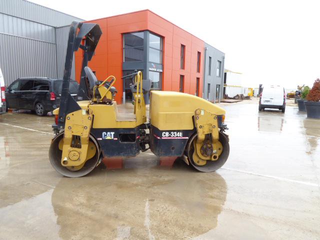 Rouleau compacteur  caterpillar cb334 e référence client : - 15391_0