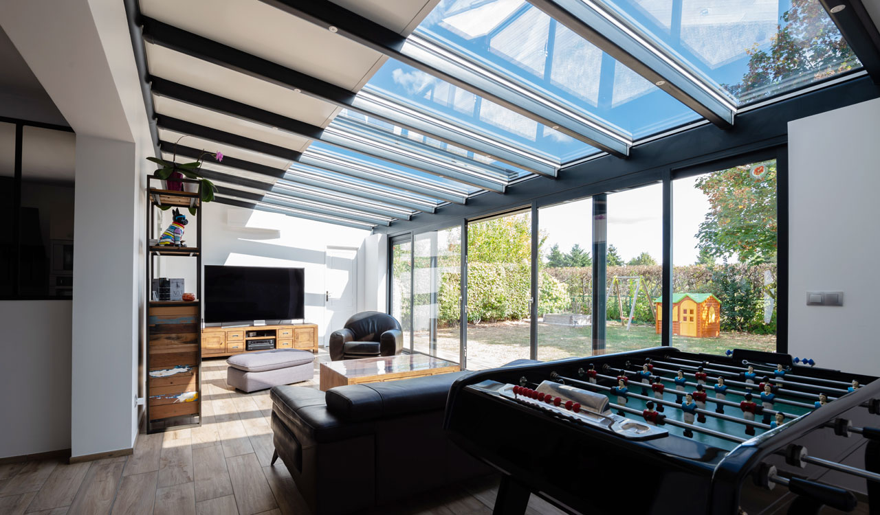Véranda verrière en aluminium sur-mesure - Structure et toit cintré ou monopente_0