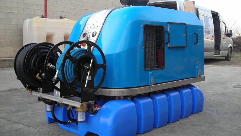 Nettoyeur haute pression thermique eau chaude 200 bars - SKID SILENT 215 - Autonome, moteur diesel, cuve 840L_0