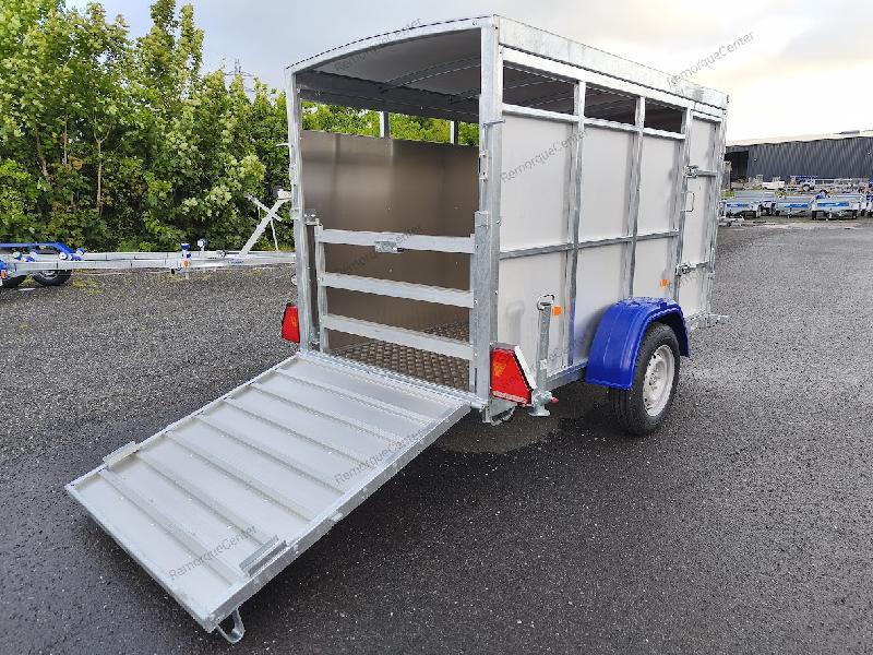 Remorque bétaillère - Lider 44540 - un essieu freiné 1350 kg - 250 x 125 x 155 cm - référence CW 255 133 1350 1_0