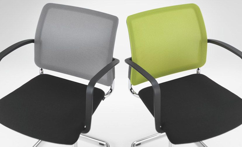 Yanos - chaise de bureau ergonomique - Girsberger France - design Paul Brooks - quatre pieds ou roulettes_1