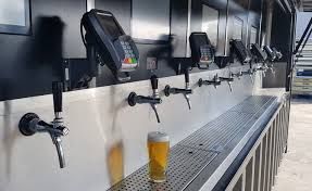Container  bar installe un distributeur automatique des bières_0