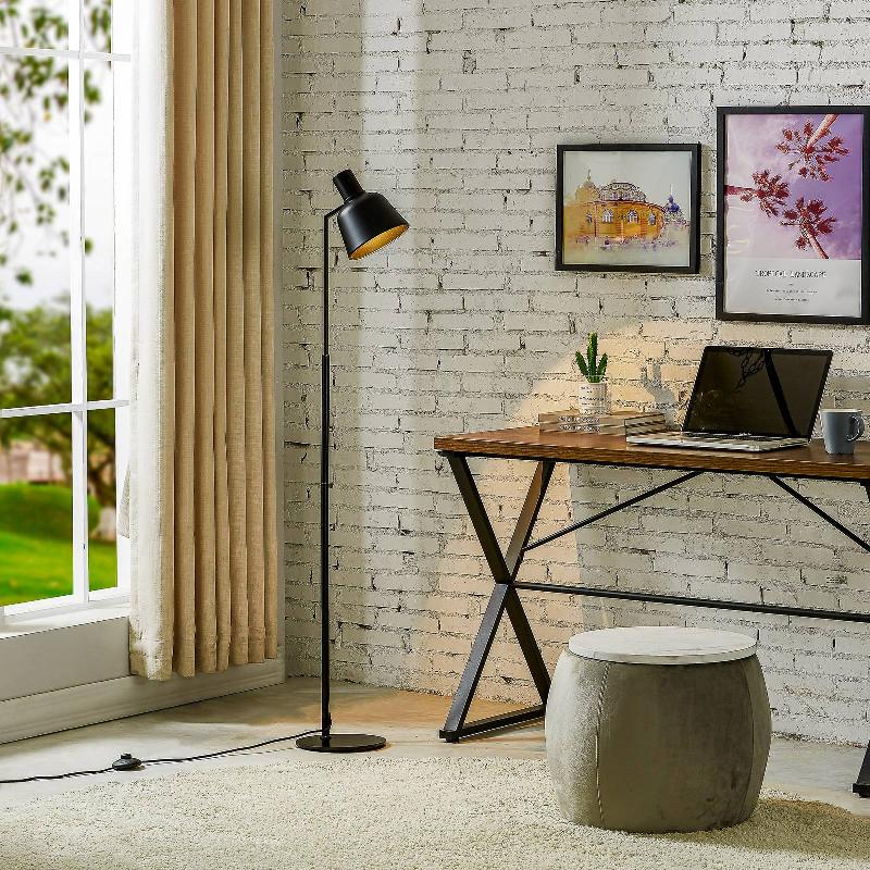 LUCANDE SERVAN LAMPADAIRE EN FER NOIR