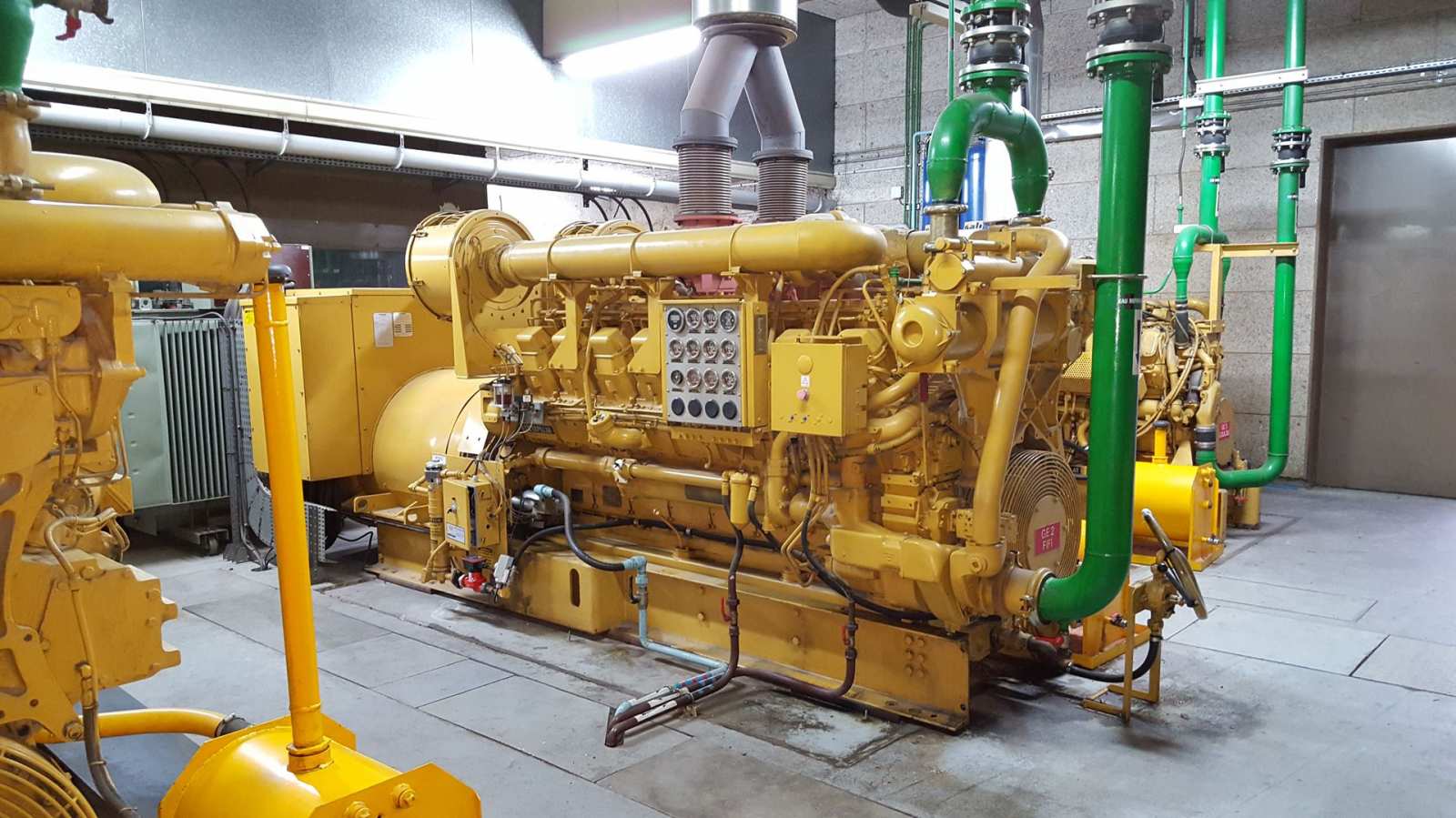 Centrale de  2 groupes électrogènes d'occasion - CATERPILLAR 2 X 3516 - 2 X 1650 KVA_0