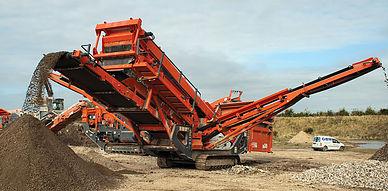 Cribleur mobile Sandvik QA340 - moteur CAT C4.4, 4 cylindres diesel Turbo 75 kW, 2 cribles à 2 étages_0