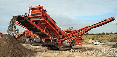 Cribleur mobile sandvik qa340_0