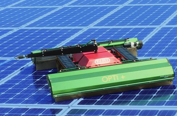 Robot professionnel nettoyeur de panneaux photovoltaïques et verrières - Robot Opti+5_0