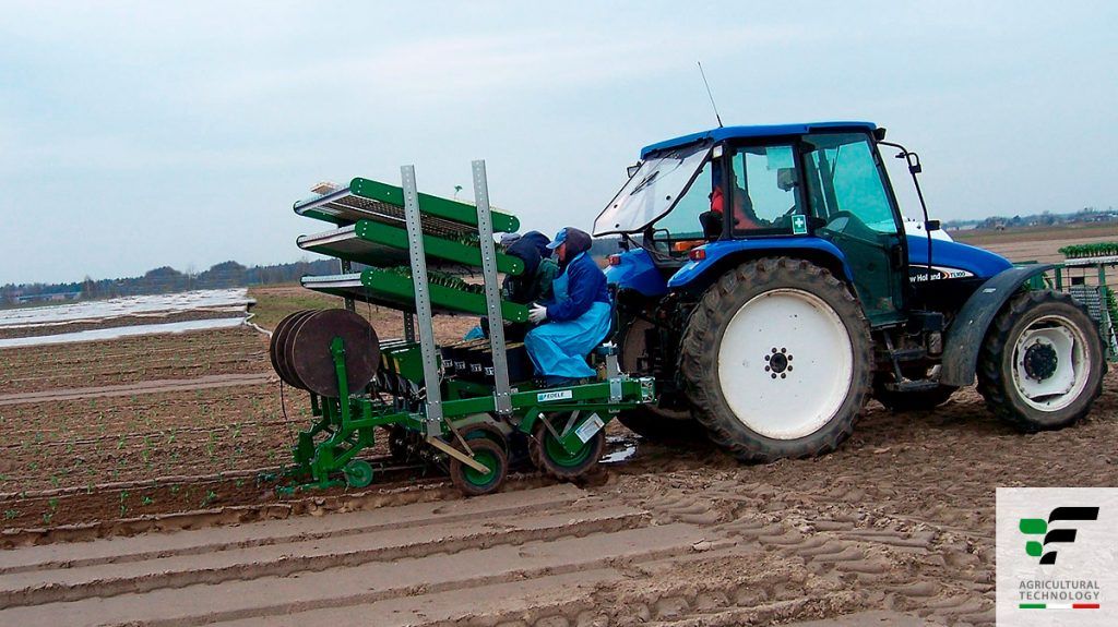 Fast-m - planteuse semiautomatique Fedelemario - distance inter-rangs 35 cm - plants en motte conique et cylindrique_0