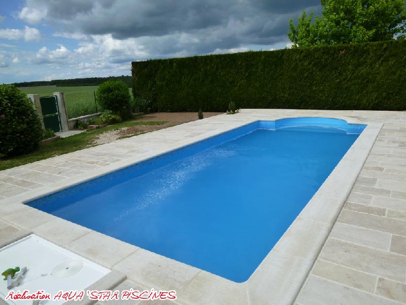 Piscine en kit béton Aqua'star - panneaux inox, filtration haut rendement, liner sur mesure, accessoires inclus_0