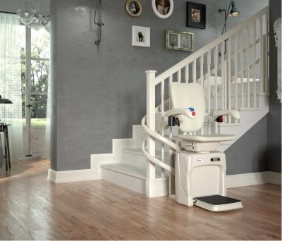 Chaise monte-escalier à assise pivotante - Siège et repose-pieds repliables - Dolce vita_1